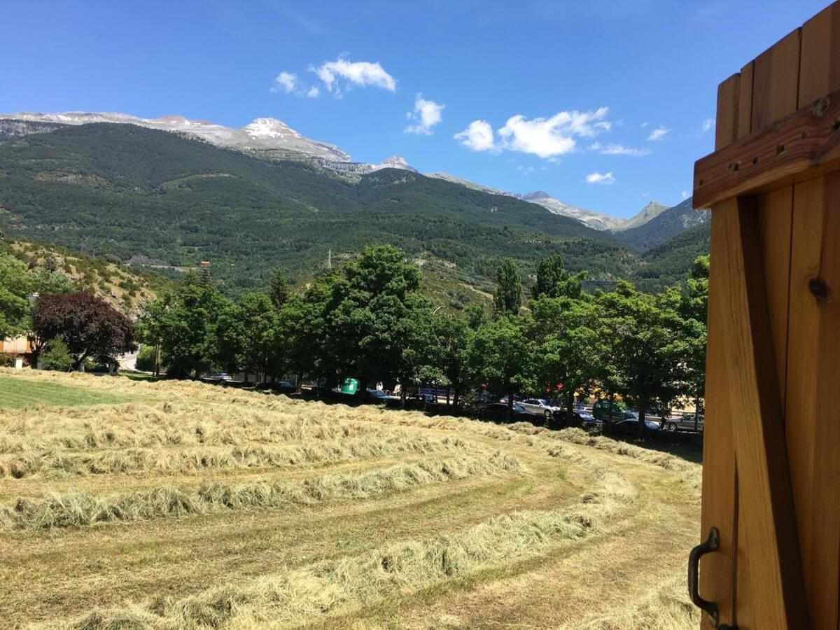 Villa Rosalia Villanúa Εξωτερικό φωτογραφία